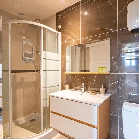 Marron - Paris A 10 Min - Rer Appartement *